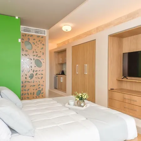 Lilium Luxury Suites Aparthotel