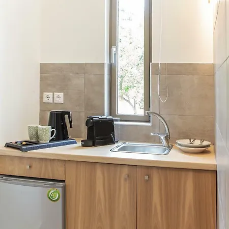 Lilium Luxury Suites Aparthotel Agia Marina (Crete)